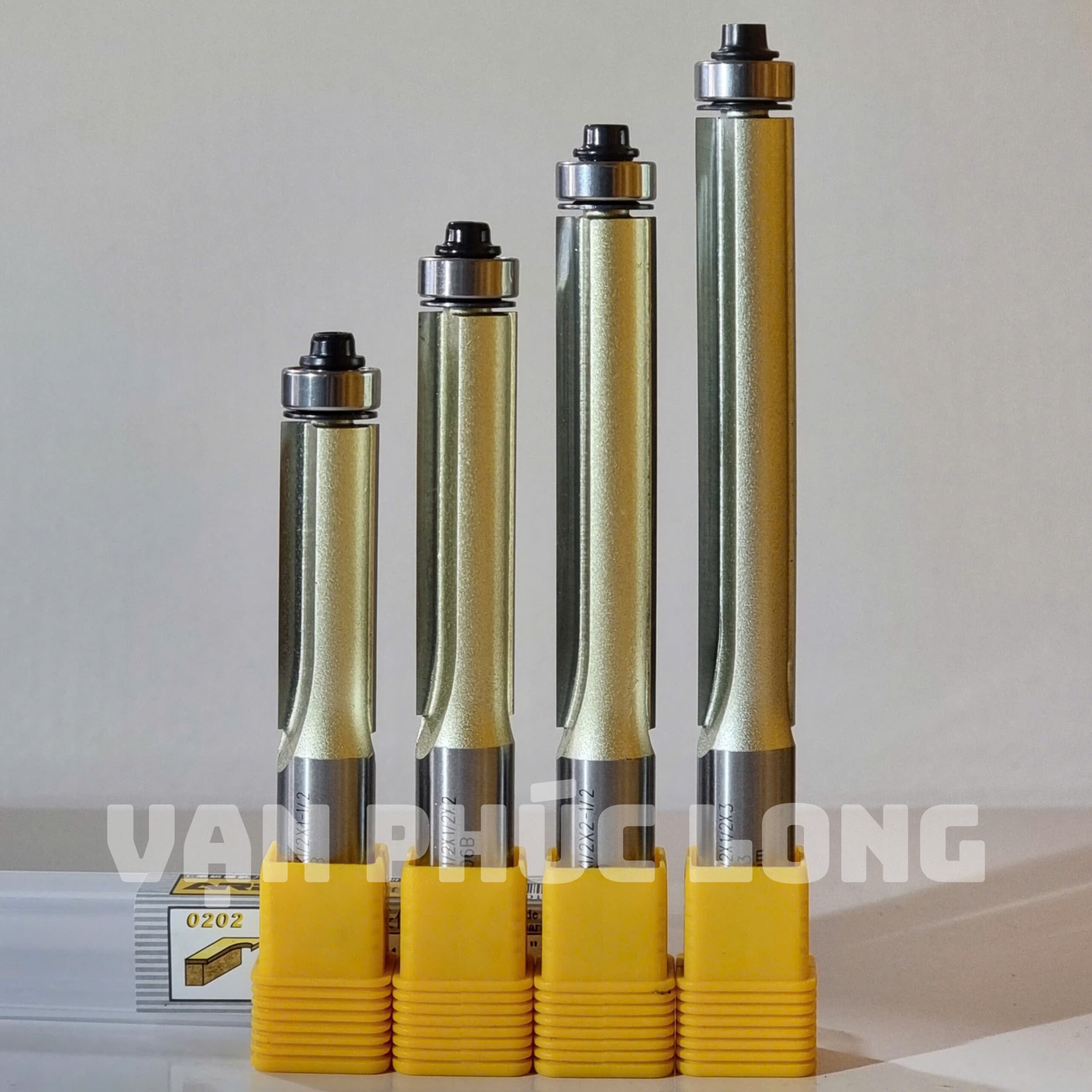 Mũi phay thẳng có bi Arden 0202